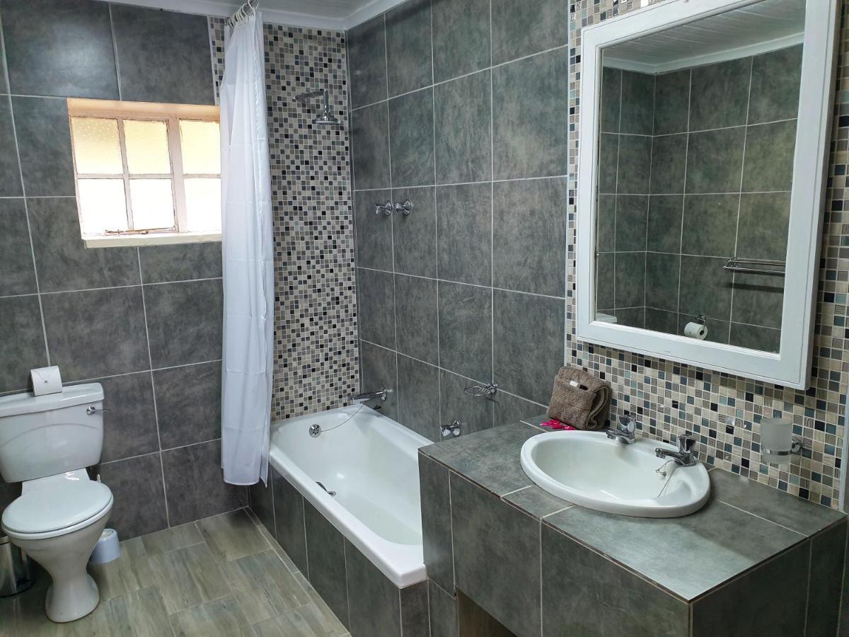 Gooderson Leisure Mountain View Cottages Self Catering And Timeshare Resort Дракенсберг-Гарден Экстерьер фото