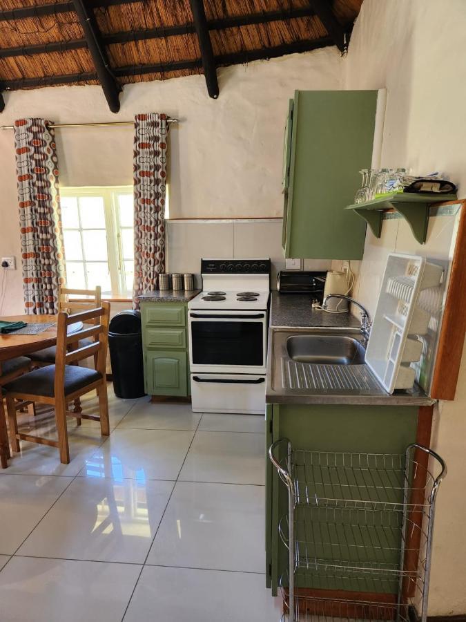 Gooderson Leisure Mountain View Cottages Self Catering And Timeshare Resort Дракенсберг-Гарден Экстерьер фото